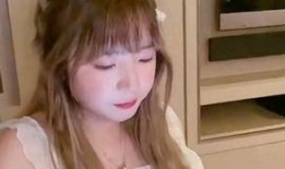 网红小娇妻吃瓜事件