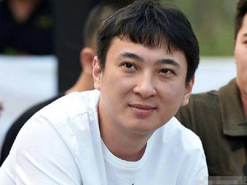 娱乐圈的吃瓜小编是谁呀,揭秘“吃瓜小编”的真实身份！